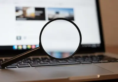 How to Spot Fake Websites